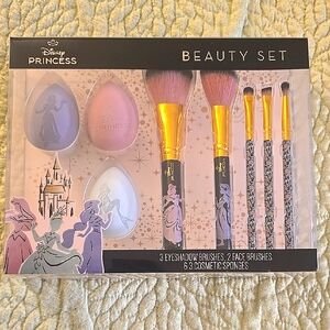 Disney Makeup Brushes and Tools Set in Pink and Purple